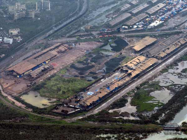 யூரியா கிடங்கு