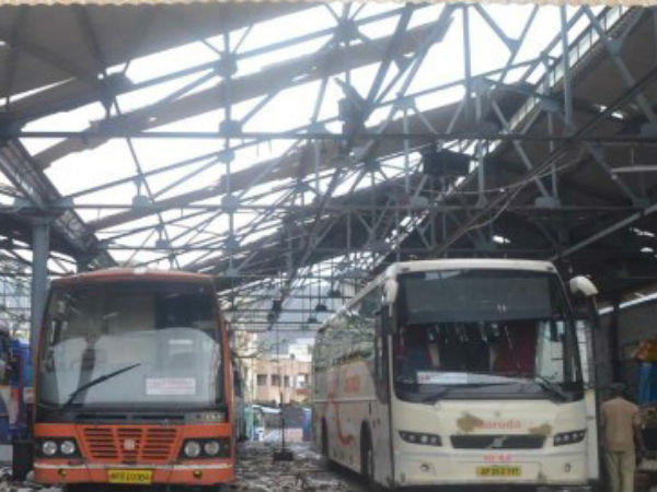 Cyclone Hudhud aftermath: Bus fares or airfares? Cyclone Hudhud aftermath: Bus fares or airfares?