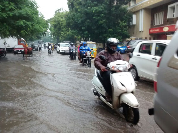 மழை பயம்...