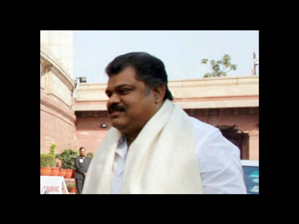 ஜி.கே.வாசன் அதிருப்தி