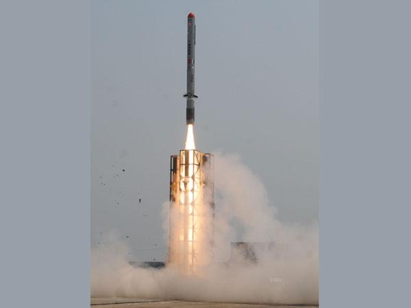 OneIndia Special: Sky thriller - When fighter plane Jaguar striker chased Nirbhay missile OneIndia Special: Sky thriller - When fighter plane Jaguar striker chased Nirbhay missile