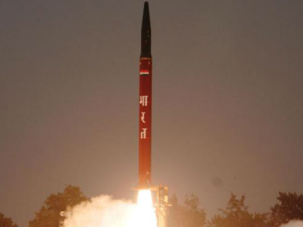 India test-fires nuclear capable Agni-II missile India test-fires nuclear capable Agni-II missile
