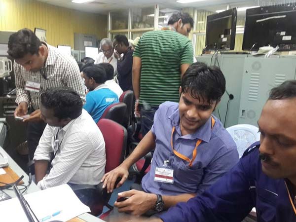 High Fives! Can DRDO fulfil Modi’s wish of youngsters heading 5 laboratories? High Fives! Can DRDO fulfil Modi’s wish of youngsters heading 5 laboratories?