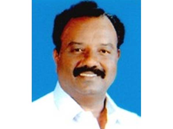 John Jacob MLA invites EVKS Elangovan to join Vasan camp John Jacob MLA invites EVKS Elangovan to join Vasan camp
