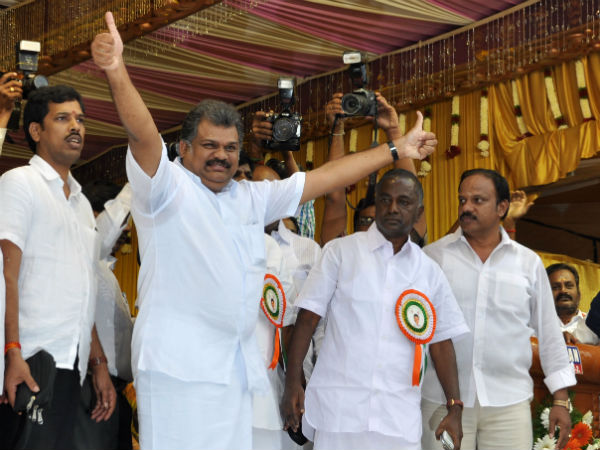 தேச நலனுடன் மாநில கட்சி