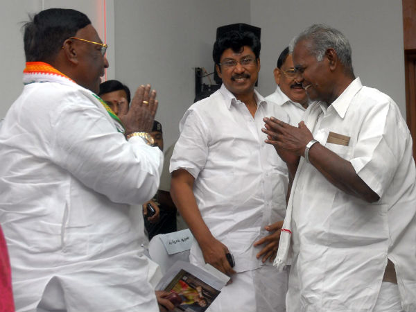 சமஸ்கிருத திணிப்பு