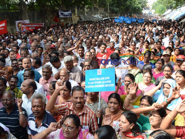 1.5 lakh bank employees to strike work in southern states on Tuesday 1.5 lakh bank employees to strike work in southern states on Tuesday