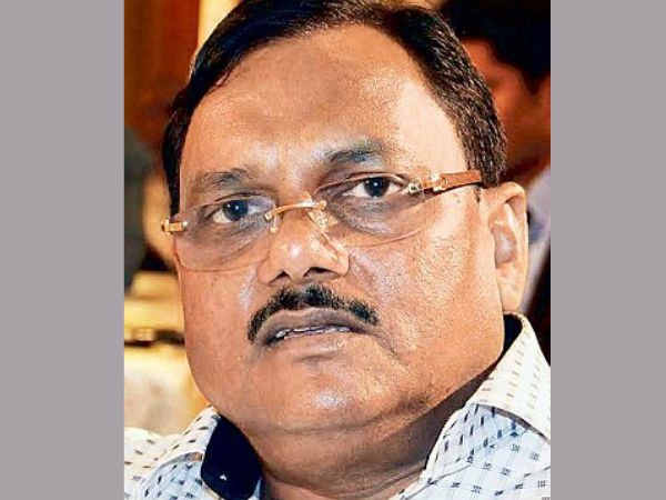After recovering diamonds worth Rs 100 crore, Rs 10 crore cash, I-T department to probe UP chief engineer's bank lockers After recovering diamonds worth Rs 100 crore, Rs 10 crore cash, I-T department to probe UP chief engineer's bank lockers