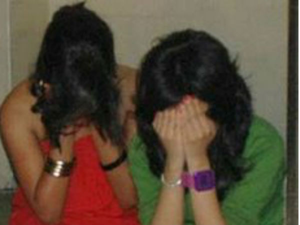 Rave party busted in Hyderabad; 30 detained Rave party busted in Hyderabad; 30 detained