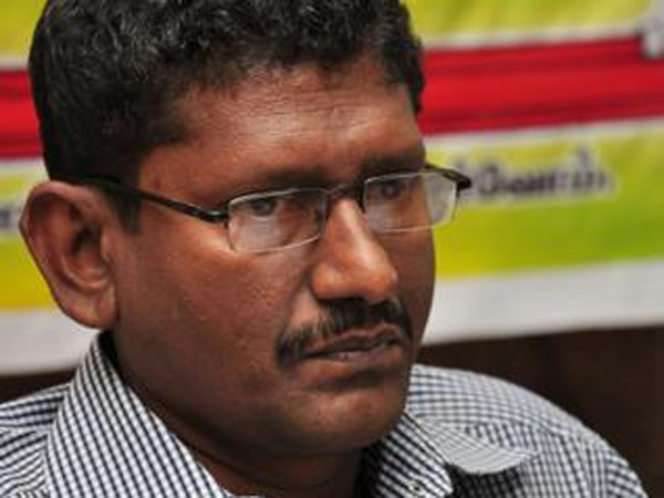 குளம் இருக்கு கரை எங்கே?