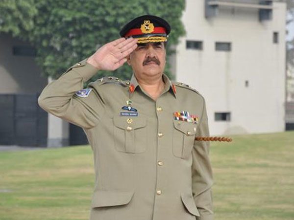 Hang 3,000 terrorists in 48 hours: Pak army chief to Sharif Hang 3,000 terrorists in 48 hours: Pak army chief to Sharif