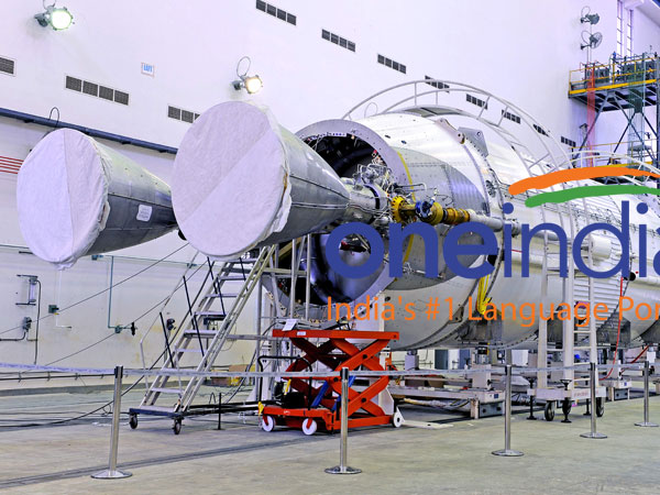 உறையும் குளிரிலும் அசராது