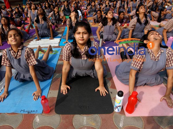 INDIAS's biggest YOGATHON Challenge INDIAS's biggest YOGATHON Challenge