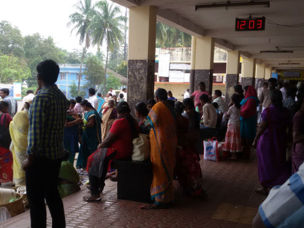 Kerala govt buses stopped at borders Kerala govt buses stopped at borders
