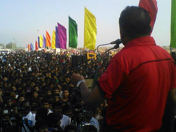 Vaiko and hundreds of students attend MDMK marathon against liquor menace Vaiko and hundreds of students attend MDMK marathon against liquor menace