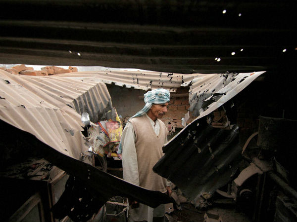 Pakistan firing kills 3, injures 10 in Jammu and Kashmir; villagers migrate to safer places Pakistan firing kills 3, injures 10 in Jammu and Kashmir; villagers migrate to safer places