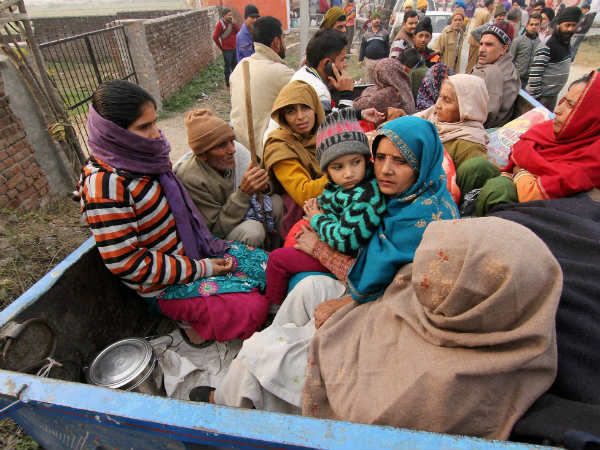 Pakistan firing kills 3, injures 10 in Jammu and Kashmir; villagers migrate to safer places Pakistan firing kills 3, injures 10 in Jammu and Kashmir; villagers migrate to safer places