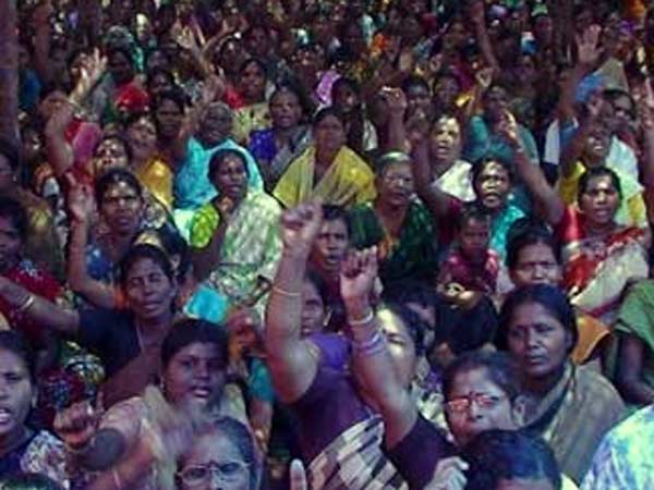 Chennai: Public protest demanding Aadhar card Chennai: Public protest demanding Aadhar card