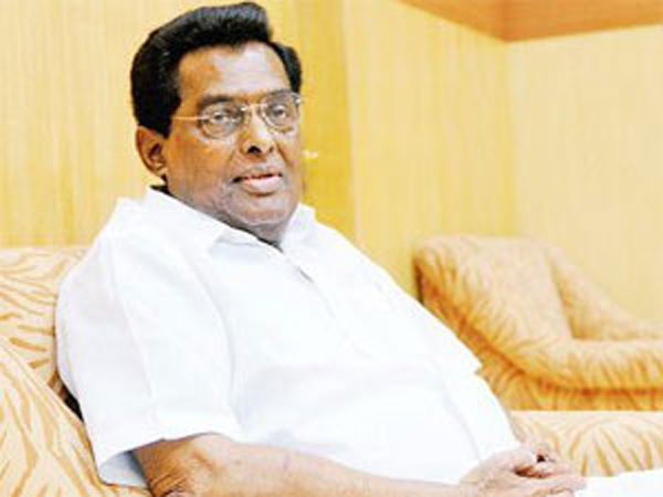 வீரபாண்டி ஆறுமுகம்