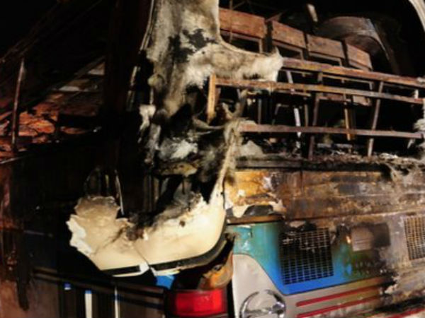 Dozens die in bus crash near Pakistani city of Karachi Dozens die in bus crash near Pakistani city of Karachi
