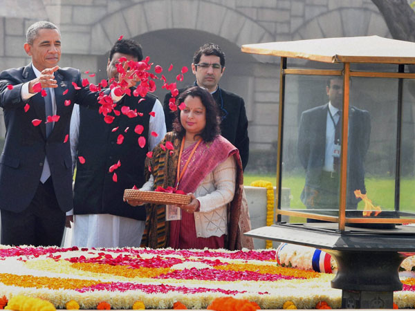 Obama visits Rajghat Obama visits Rajghat