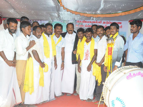 Vaiko, among 500 people, observe fast Vaiko, among 500 people, observe fast