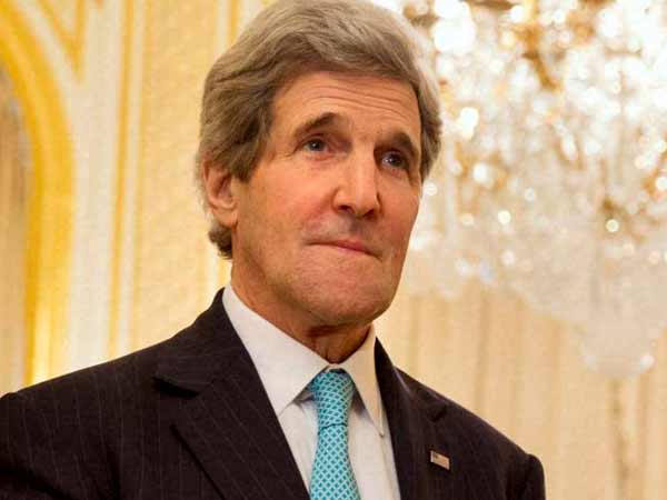 John Kerry Fined For Not Shoveling Snow Outside Home John Kerry Fined For Not Shoveling Snow Outside Home