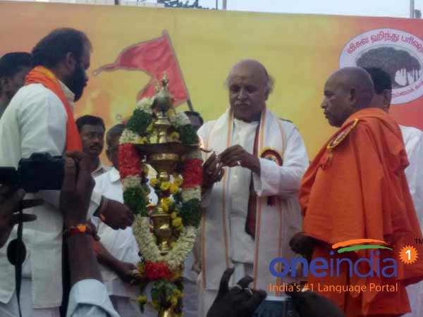 VHP committed to make India 'Hindu nation VHP committed to make India 'Hindu nation