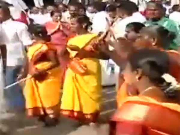களைகட்டும் பிரசாரம்