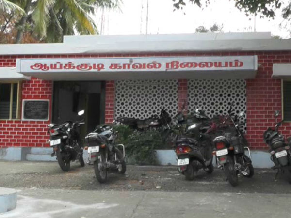 Quack arrested near Tenkasi Quack arrested near Tenkasi