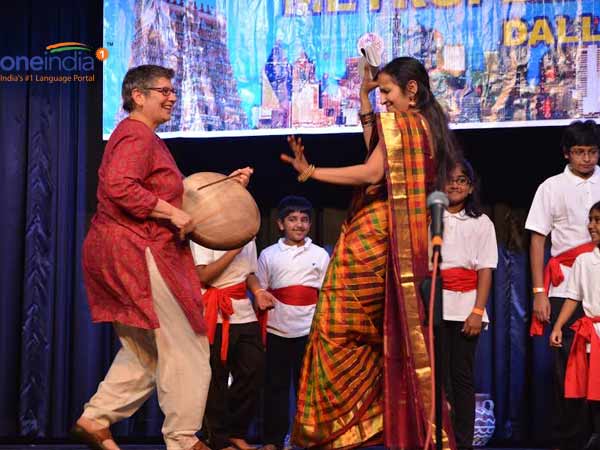 பறையிசைத்த அமெரிக்கப் பேராசிரியர்