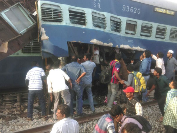 Hosur train accident: Railway Minister announces Rs 2 lakh relief for kin of deceased Hosur train accident: Railway Minister announces Rs 2 lakh relief for kin of deceased