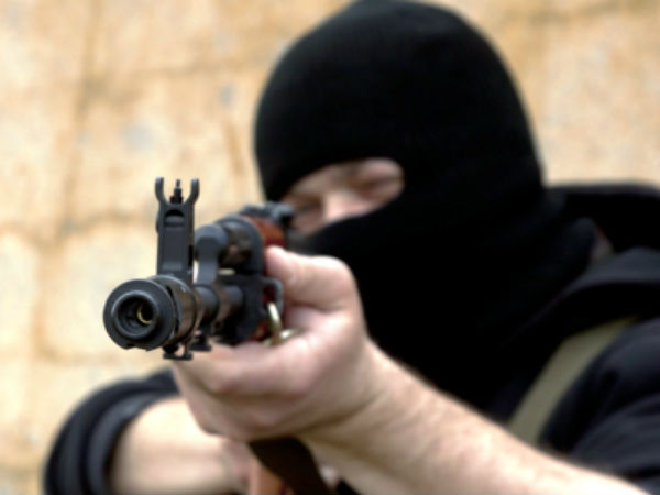 13 killed in gun and bomb attack on Peshawar imambargah 13 killed in gun and bomb attack on Peshawar imambargah