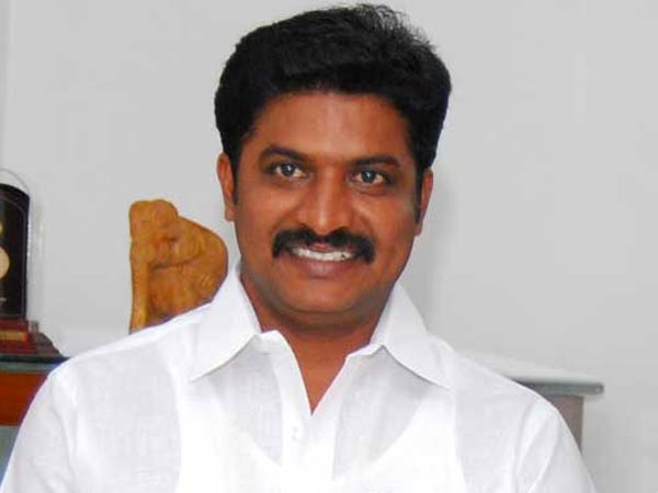 குமுறும் திமுக
