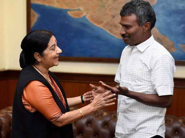 Freed by Talibans, TN pastor reaches Delhi Freed by Talibans, TN pastor reaches Delhi