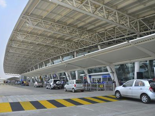 Airports Authority of India employees protest against attempt to privatize airports Airports Authority of India employees protest against attempt to privatize airports