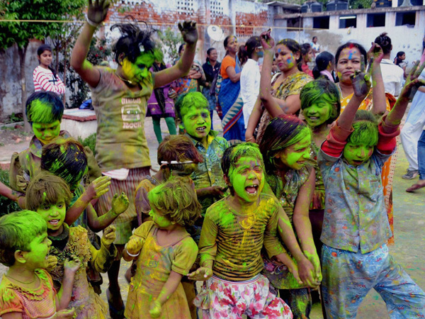 மதுராவில் கோலகலம்: