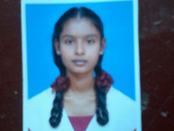 +2 girl commits suicide near Chennai +2 girl commits suicide near Chennai