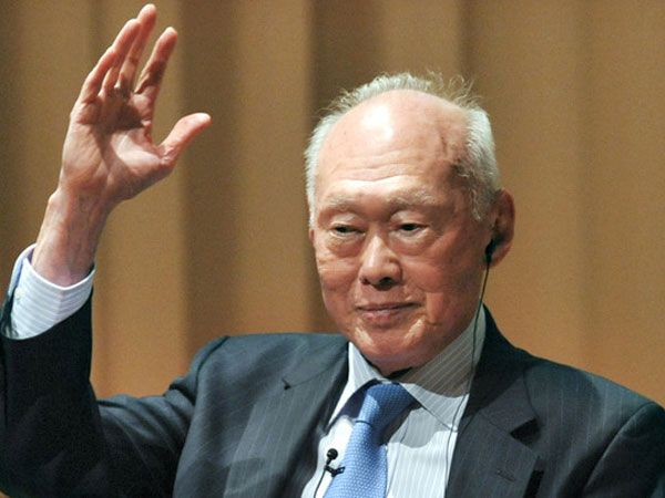 Lee Kuan Yew is Alive; Death Rumours Mislead Intl Media, Singapore Police Crack Down on False ... Lee Kuan Yew is Alive; Death Rumours Mislead Intl Media, Singapore Police Crack Down on False ...