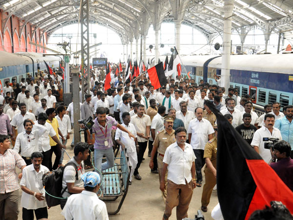 Rail Roko at Egmore Rail Roko at Egmore