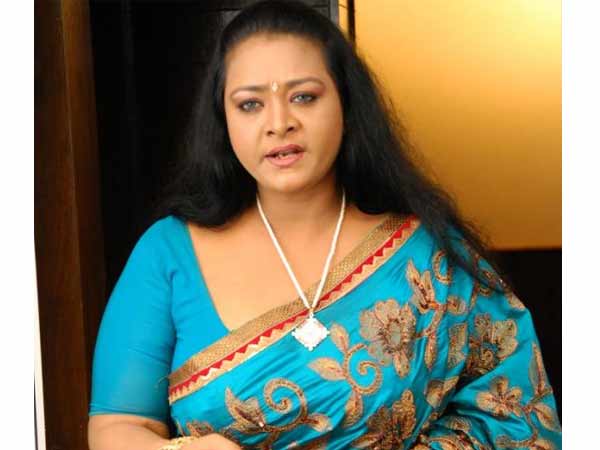 பெட்டி பெட்டியாக பணம்