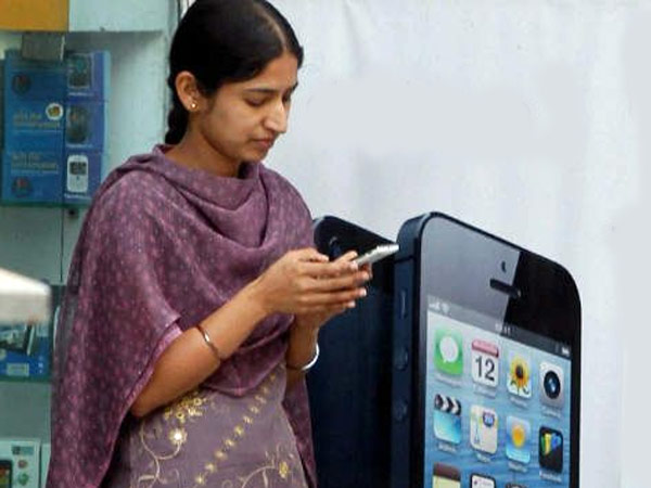 Pay 23% less for roaming from May 1 Pay 23% less for roaming from May 1