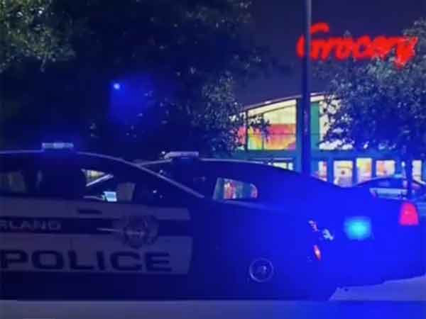 Texas police shoot dead 2 gunmen at exhibit of Prophet Muhammad cartoon Texas police shoot dead 2 gunmen at exhibit of Prophet Muhammad cartoon