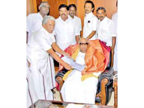 Ex minister Azhagu Thirunavukkarasu dies Ex minister Azhagu Thirunavukkarasu dies