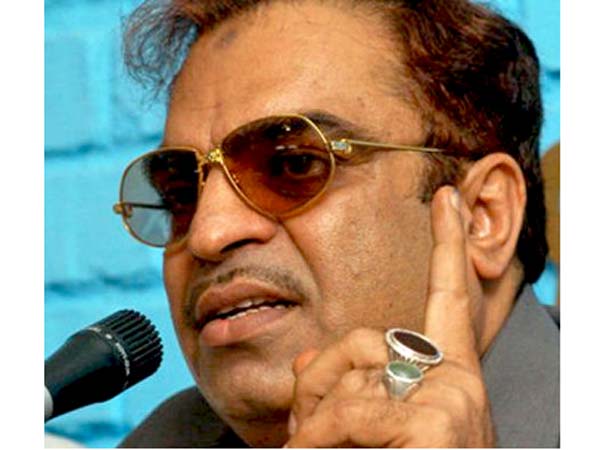 Another senior Congress leader supports Jayalalitha Another senior Congress leader supports Jayalalitha