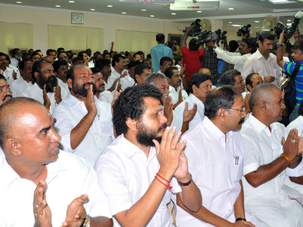 ADMK MLAs welcome Jaya's selection with claps ADMK MLAs welcome Jaya's selection with claps