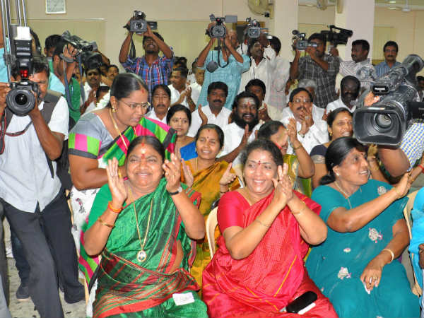 ADMK MLAs welcome Jaya's selection with claps ADMK MLAs welcome Jaya's selection with claps