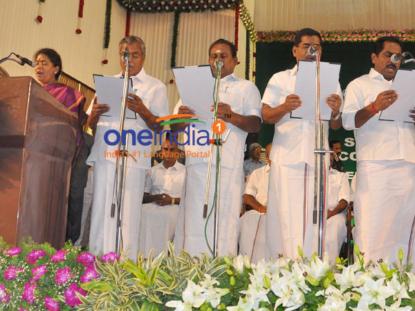 Jayalalithaa to take oath with 28 Ministers Jayalalithaa to take oath with 28 Ministers