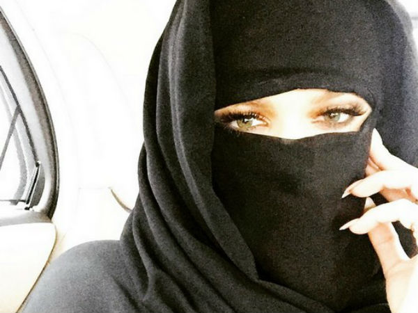 Khloe Kardashian draws criticism for wearing niqab Khloe Kardashian draws criticism for wearing niqab