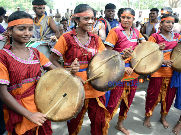 Writers and artists association protested in Chennai Writers and artists association protested in Chennai